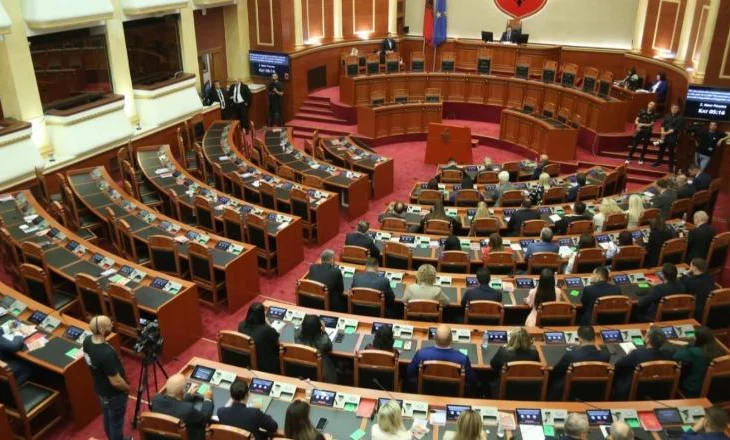 Nga anëtarësimi i Shqipërisë në BE, te trefishimi i buxhetit për shëndetësinë e rritja ekonomike,  Rama prezanton sot programin qeverisës! Seancë maratonë në Kuvend