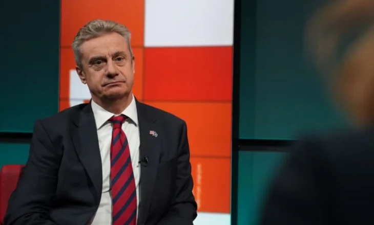 “Ngërçi politik po e lë Kosovën pa zë ndërkombëtar”/ Ambasadori britanik: Kushtetuesja duhet të respektohet