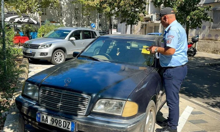 Njoftim i rëndësishëm i Bashkisë Tiranë, për pronarët e makinave të braktisura