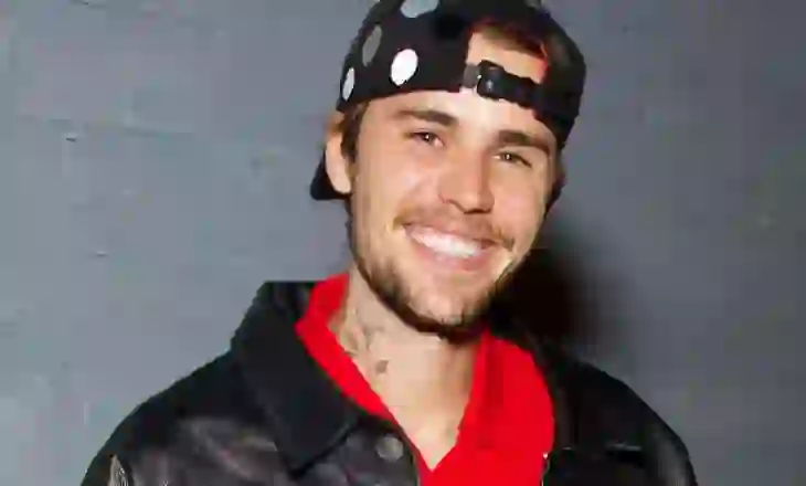 Pa menaxher dhe pa agjent! A po e rishkruan Justin Bieber rregullin e lojës në muzikë?