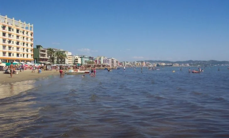 PAMJE TË RËNDA/ Turisti denoncon ngjarjen barbare në Durrës: Policët më përcollën, me thoshin nuk flet kush gjuhë të huaja këtu
