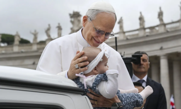 Papa Leoni XIV feston 70-vjetorin, ditëlindja e parë në krye të Vatikanit