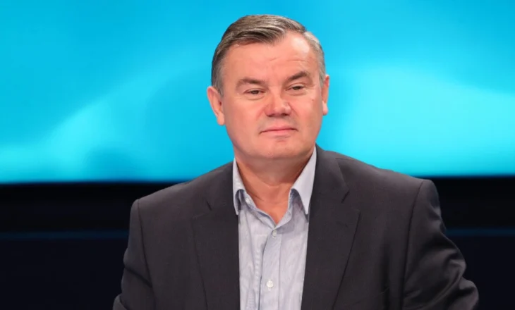 Partia Demokratike fiton zgjedhjet? Një herë në shekull fluturon dhe pula e pjekur, por siç duken bathët…
