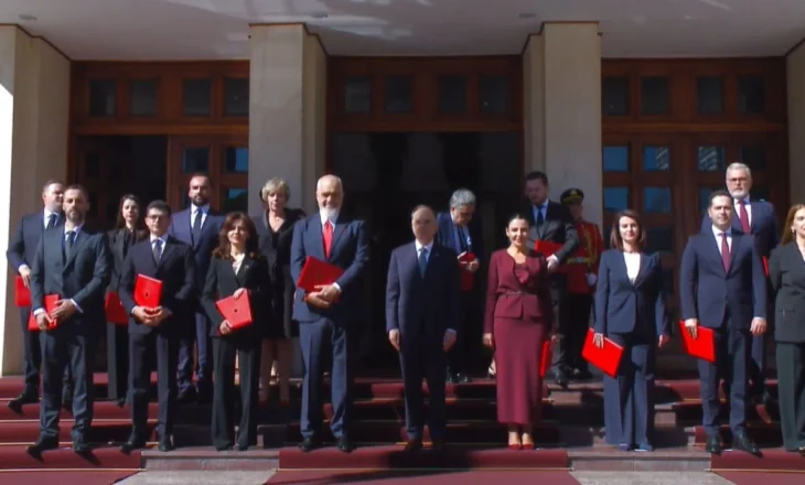 Pas votimit dje në Kuvend të programit “Rama 4”, betohen në Presidencë kryeministri dhe ministrat e kabinetit të ri qeverisës