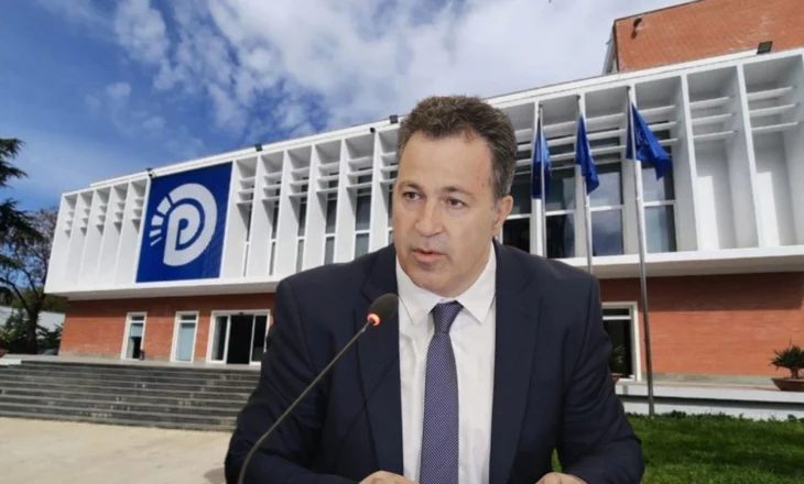 PD çoi në Kushtetuese dy padi/ Mazhoranca nuk humb kohë, Peleshi thërret në takim krerët e grupeve