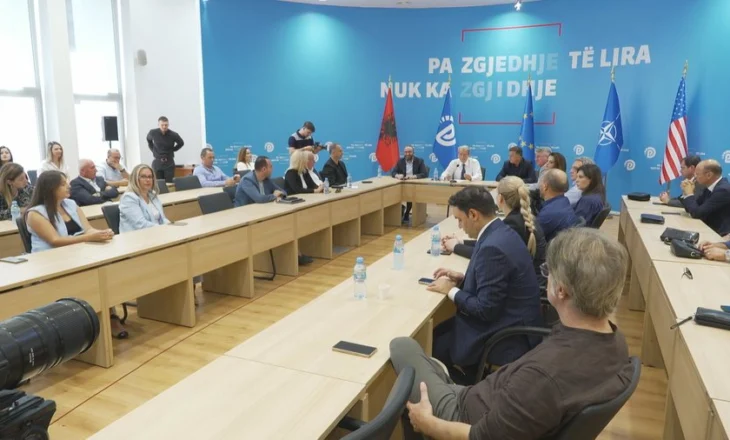 PD i drejtohet “Kushtetueses”: Të shfuqizohet Diella dhe rregullorja e re e Kuvendit
