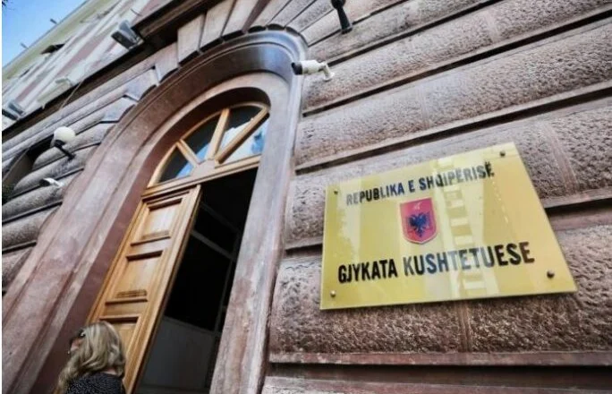 PD paditi “Diellën”, hidhet shorti për relator në Gjykatën Kushtetues