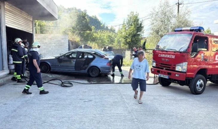 Përfshihet nga zjarri servisi në fshatin Holta të Gramshit, shkaktohen dëme materiale