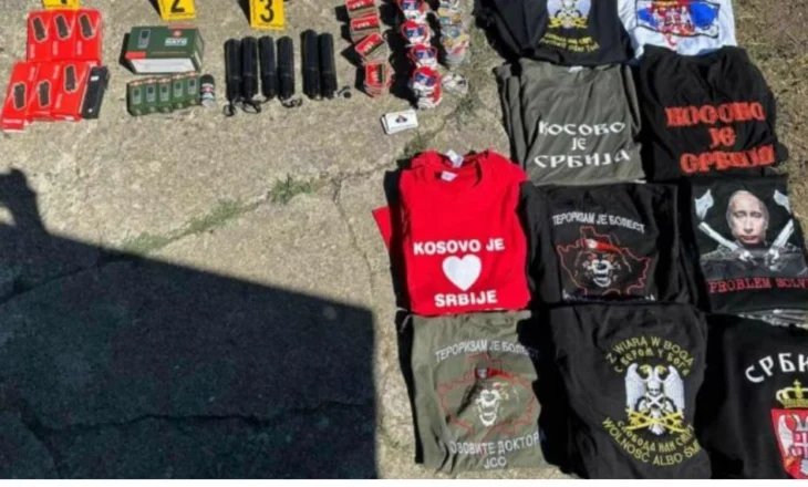 Policia e Kosovës bastis lokalin në veri të vendit/ Bluza me Putin, dhe simbole nacionaliste serbe (FOTO)