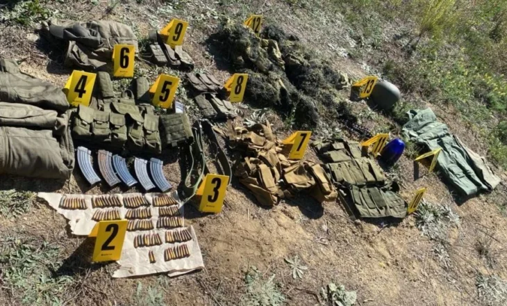 Policia gjen armë në veri, dyshohet se ishin të një personi që kërkohet për Banjskën