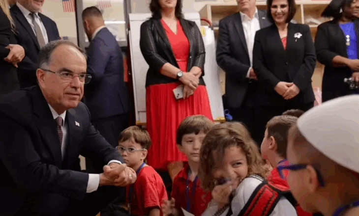Presidenti Begaj: Shkolla dygjuhëshe unike në New York, urë lidhëse mes brezave, kulturave dhe kombeve
