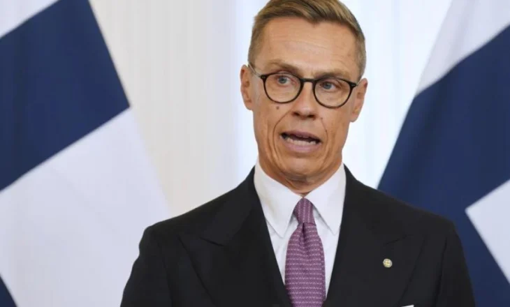 Presidenti i Finlandës: Garancitë e sigurisë për Ukrainën kërkojnë gatishmëri për ta luftuar Rusinë