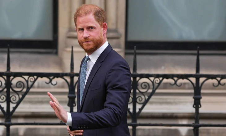 Princit Harry vizitë të papritur në Kiev, shihni fotot e Dukës së Sussex në Ukrainë