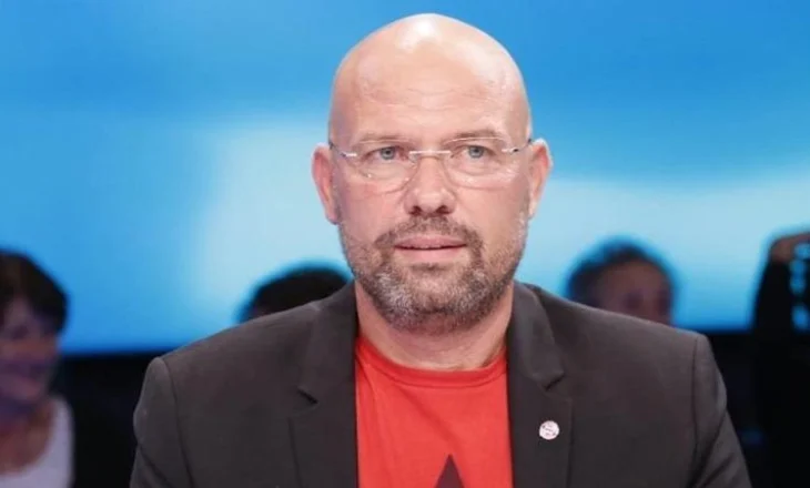 “Produkt skandaloz”, Manjani shpërthen ndaj Rakipit: Edhe nëse ndjek modelin e tij, përfundon në burg me këtë kod penal