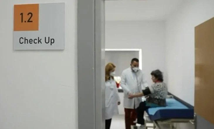 Programi “Rama 4” për shëndetësinë/ Rritje pagash me 25 % për bluzat e bardha, rindërtim për i të gjitha QSH-ve brenda 2029