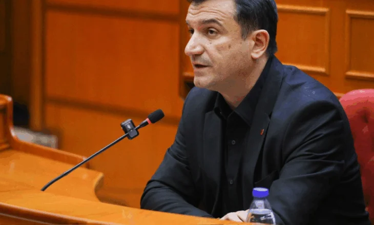 PS-PD pro shkarkimit të Veliajt! Socialistët ‘kopsisin’ shkresën, Teliti: Duhej të dëgjohej në mbledhje
