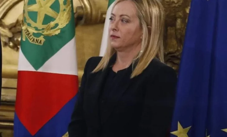 Pse Meloni u betua me një kostum Armani?