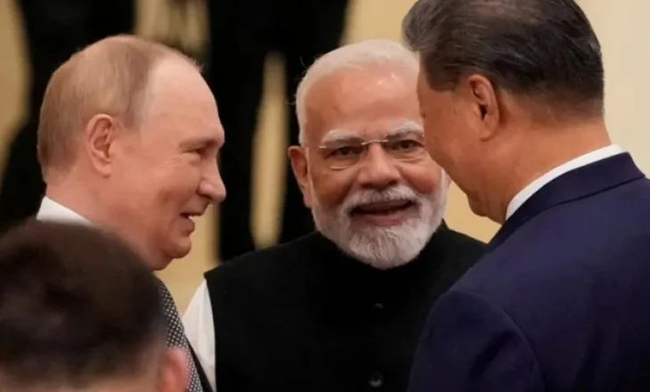 Pse nuk ishte kryeministri i Indisë në paradën e madhe të Kinës?