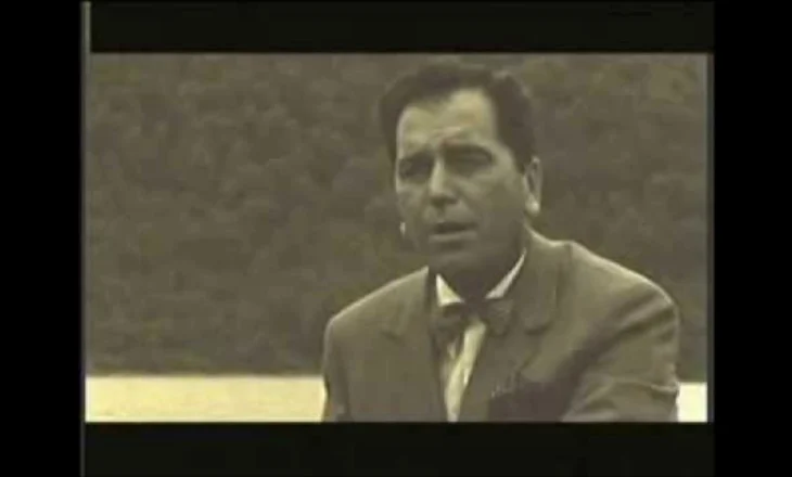 Qazim Dushku: Kur hana del mbi qiell ndriçon…(teksti dhe kënga)