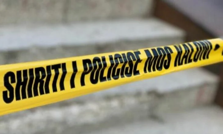 Qëlloi me çifte drejt 34-vjeçarit pas një sherri verbal, arrestohet i riu në Durrës