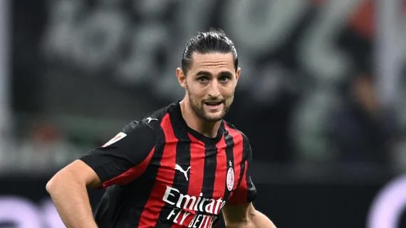 Rabiot minimizon përballjet me Napolin dhe Juven: Nuk janë ende ndeshje për titull