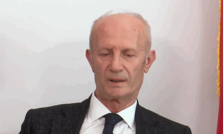 Rakipi: Shpifja nuk i bën dëm Shqipërisë, por gazetarët duhen mbajtur nën kërcënim penal
