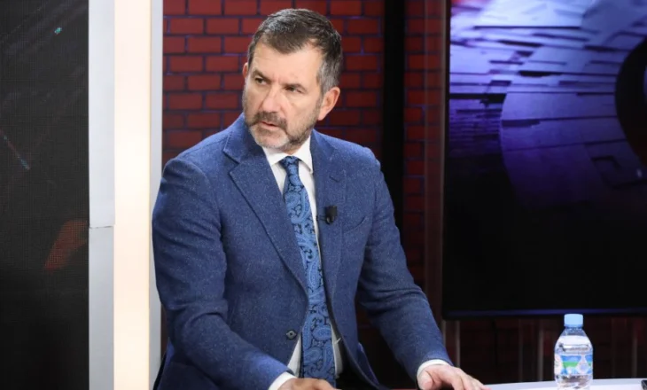‘Rama mblodhi 32 debilat për të shkarkuar Veliajn!’/ Bushati shpërthen ndaj këshilltarëve socialistë: Minj vrimash, legenë!