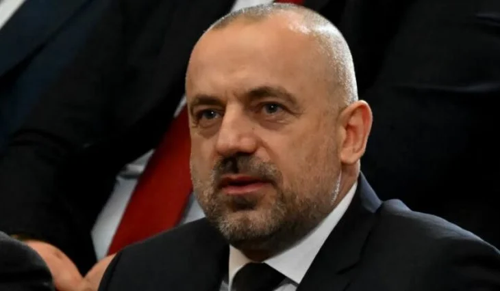 REL: Dy vjet pa aktakuzë për Banjskën në Serbi, Radoiçiç me adresë në Beograd