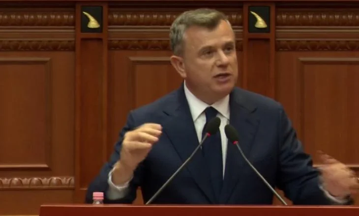 Replikat/ Balla: Noka e ka pasur fiksim të shkojë njëherë në Aruba me pushime! Merri letrat dhe shko bëj kallëzim!