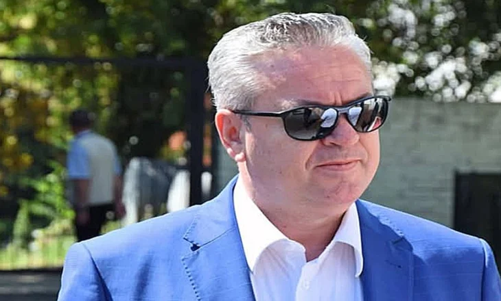 ‘Revolucioni fillon më 16 shtator nga ‘të mëdhenjtë’ e heshtur, debila dhe servila’