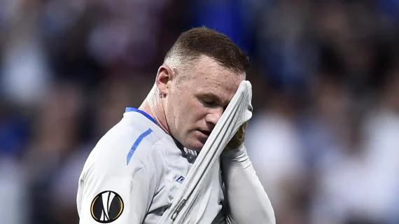Rooney mbron Tuchel: Trajner i nivelit të lartë, por ndeshjet në grup i ka pa kuptim