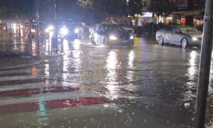 Rrebesh shiu në Elbasan, probleme me qarkullimin