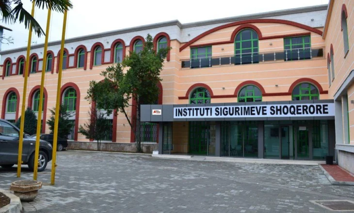 Rritet fatura e pensioneve, mbi 2 miliardë euro në 2026 për të moshuarit! Problem, skema deficitare