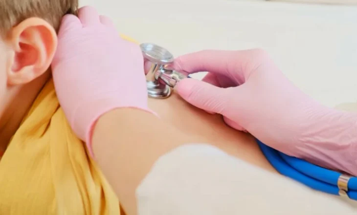Rritet numri i fëmijëve të prekur nga virozat. Pediatrët bëjnë thirrje për kujdes dhe rekomandojnë vaksinën ndaj gripit