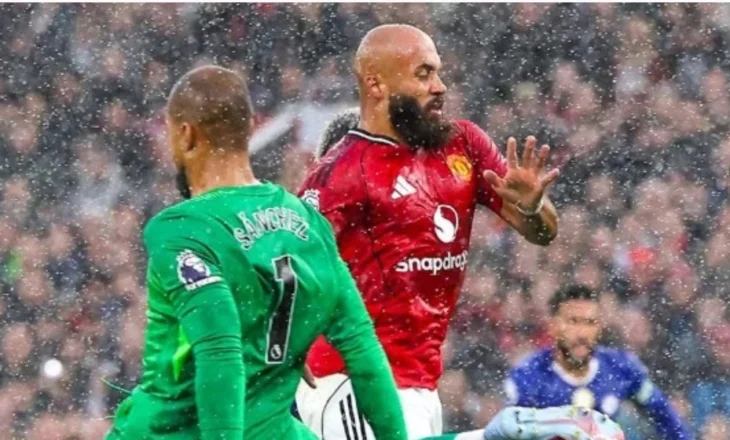 Sanchez “tradhton” Chelsea-n pas 5 minutahs lojë, Man. United e mbyll në avantazh të dyfishtë pjesën e parë (video)