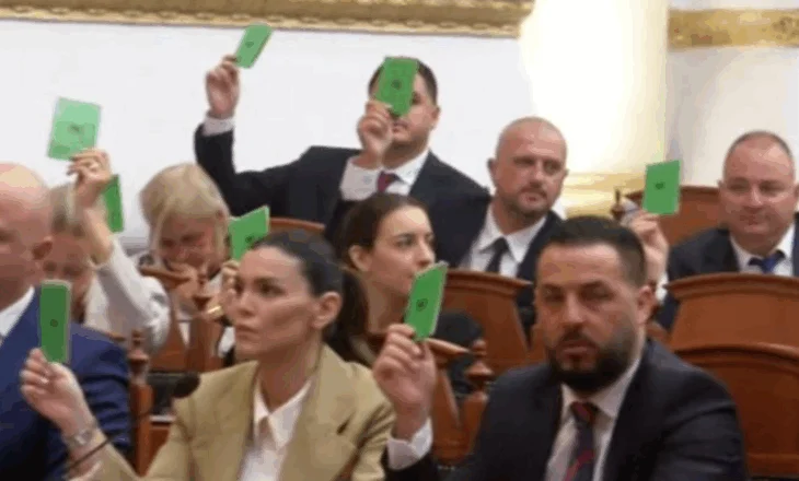 Seanca e prezantimit të programit nuk përsëritet! Kuvendi miraton përbërjen e komisioneve, si bëhet ndarja?