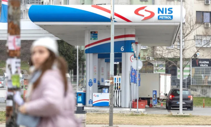 Serbia i humb shpresat, sanksionet hyjnë në fuqi nga 1 tetori, ja kur mund të mbarojnë rezervat e naftës së Beogradit