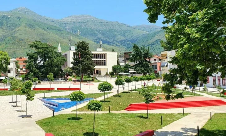 Sherr në Delvinë, farmacisti rreh doktorin