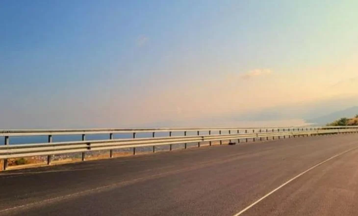 Shkurton distancën Tiranë-Korçë, rruga Qukës-Qafë Plloçë hapet nesër, ja sa është tarifa