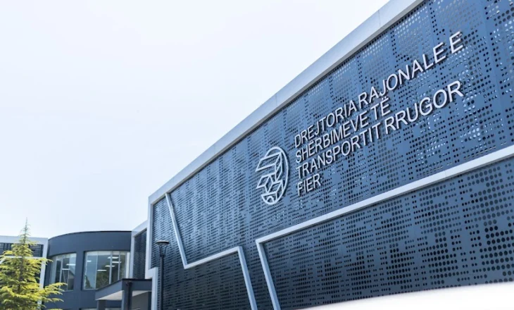 Shpërdorim detyre dhe korrupsion në Drejtorinë Rajonale të Shërbimeve të Transportit Rrugor Fier, procedohen 7 zyrtarë dhe 3 qytetarë