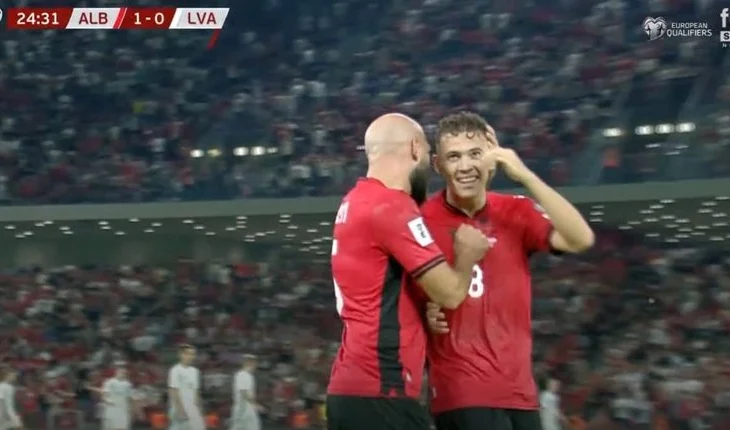 Shqipëria kalon në avantazh ndaj Letonisë, Kristjan Asllani realizon nga penallti