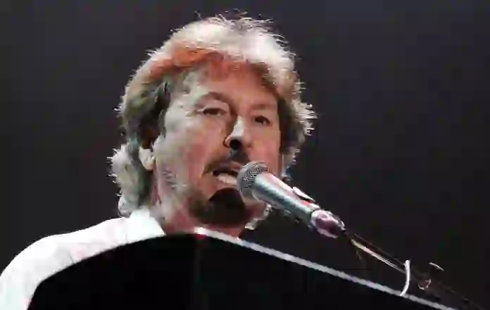 Shuhet Rick Davies, bashkëthemeluesi dhe këngëtari i grupit muzikor “Supertrump”