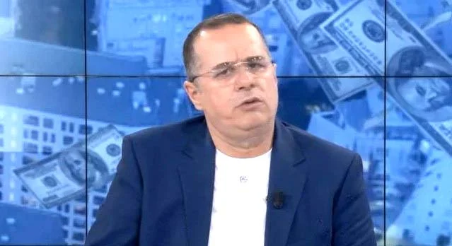 Shumë shpejt do të dalin provat ku Sali Berisha premton lekë për të njollosur një person të opozitës, Paro Laçi…