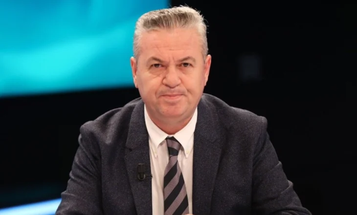 Si shurra e pulës/ Murrizi lëshon gojën: Beni betejë ne Parlament, ju servilë te pështire që bëni show para kamerave