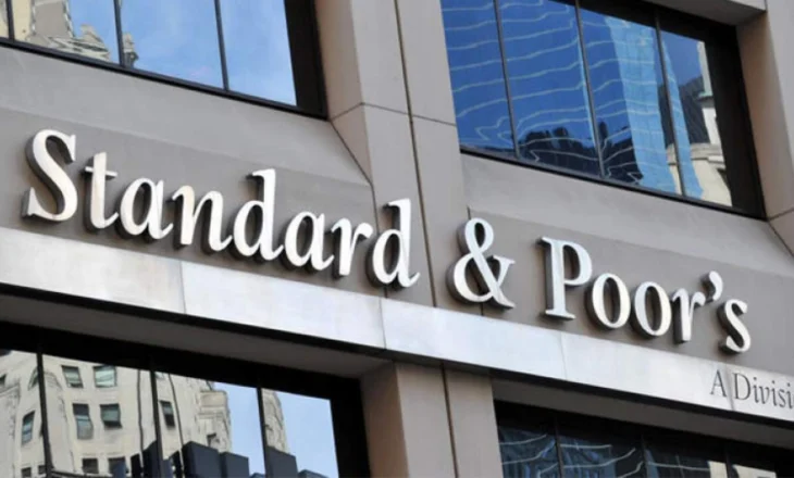 S&P rikonfirmon vlerësimin e Shqipërisë në “BB” dhe perspektivë “të qëndrueshme”