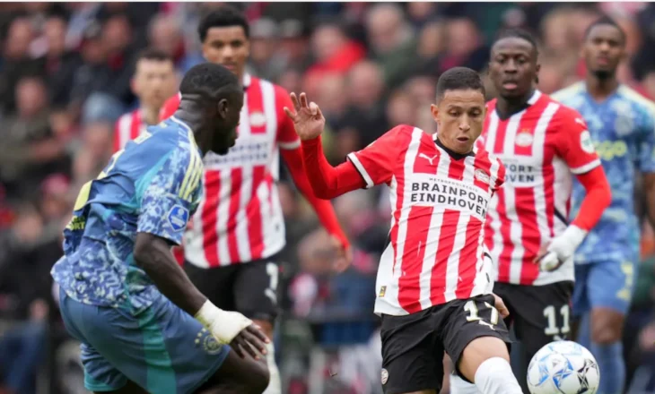 Spektakël në “DeTopper”, 4 gola por nuk ka fitues në PSV-Ajax (video)