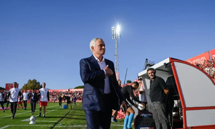 Start perfekt për Mourinho-n në rikthimin e tij në Portugali, Benfica arrin të sigurojë 3 pikët e para me “The Special One”