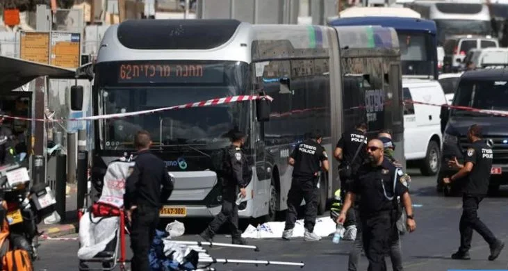 Sulm terrorist në Jeruzalem, 5 të vrarë e 10 të plagosur, mes viktimave dy autorët palestinezë