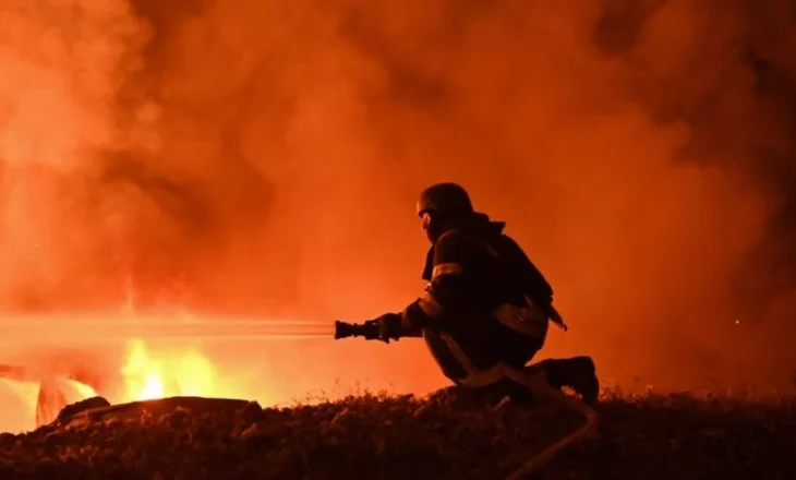 Sulmet ruse lënë Harkivin në terr, Ukraina bombardon një rafineri në Rusi