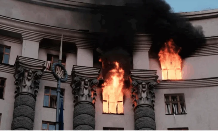 Sulmi më i madh ajror i Rusisë në Ukrainë, prej nisjes së luftës. Goditi kryeministrinë